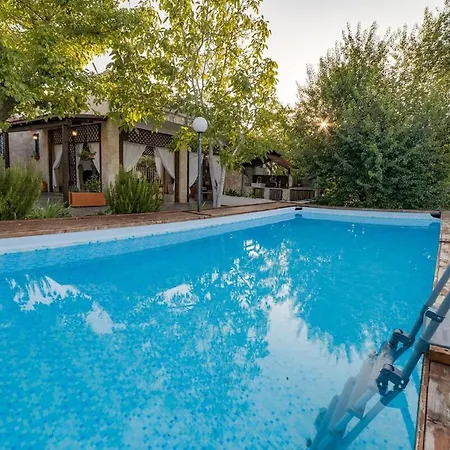 Sunshine House - Con Ampi Spazi, Piscina E Comfort Moderni Apartment Ceglie Messapica