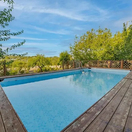 Sunshine House - Con Ampi Spazi, Piscina E Comfort Moderni Ceglie Messapica